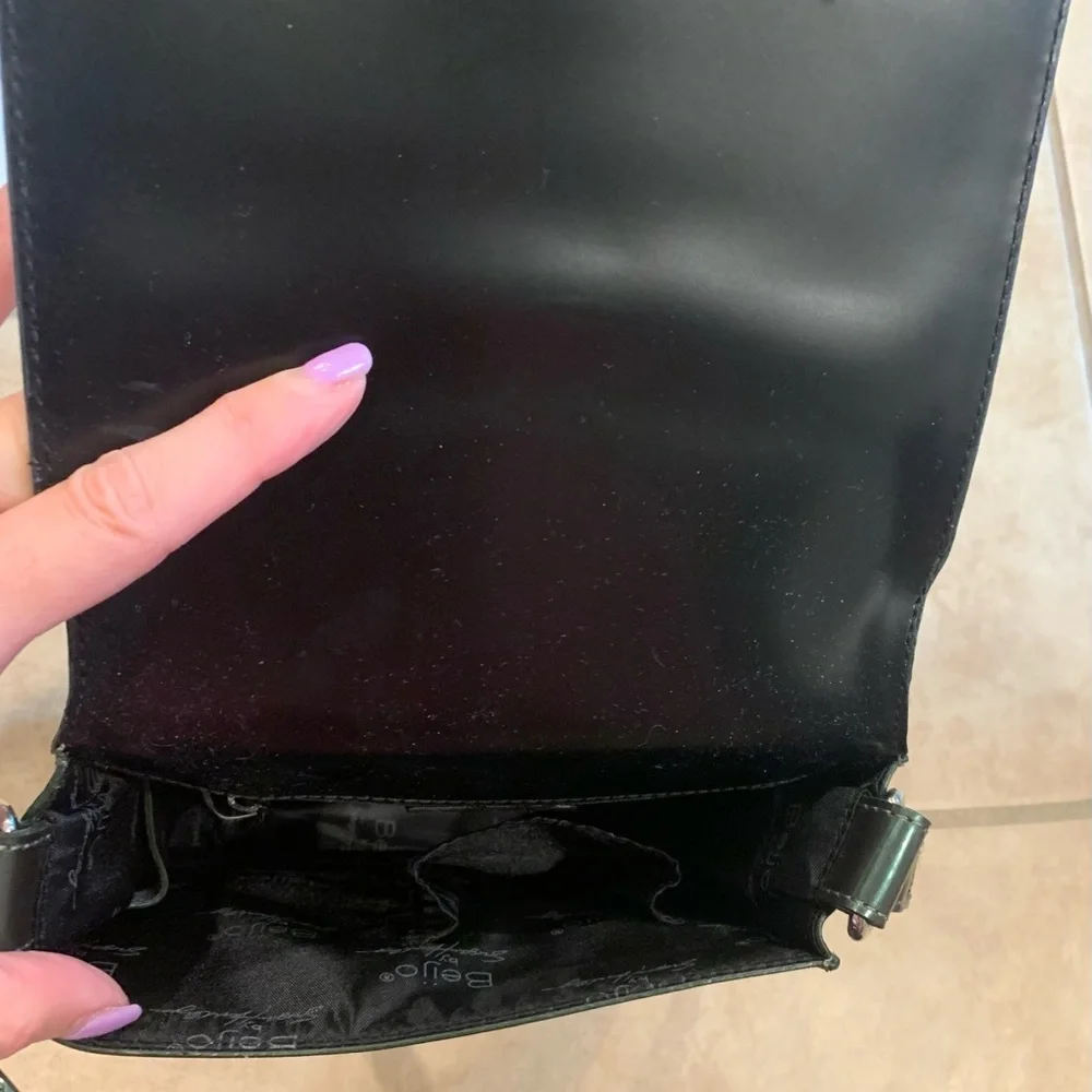 Beijo by Susan Handley Green Purse with Dust Bag - Picture 5 of 5
